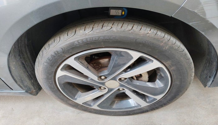 2022 Tata ALTROZ XZA, Petrol, Automatic, 22,702 km, tyre