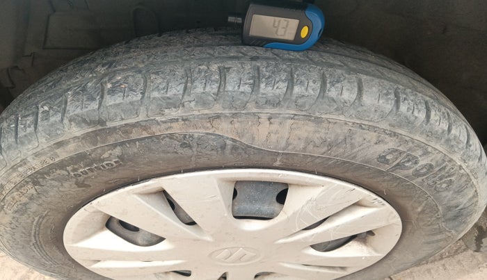 2013 Maruti Swift Dzire VXI, Petrol, Manual, 84,377 km, tyre