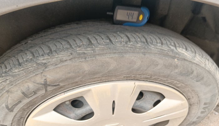 2013 Maruti Swift Dzire VXI, Petrol, Manual, 84,377 km, tyre