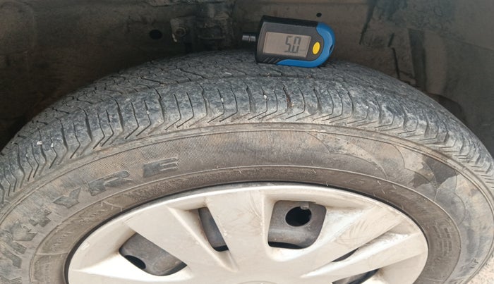 2013 Maruti Swift Dzire VXI, Petrol, Manual, 84,377 km, tyre
