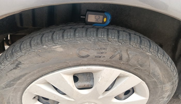 2013 Maruti Swift Dzire VXI, Petrol, Manual, 84,377 km, tyre