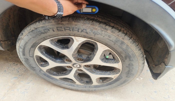 2017 Renault Captur PLATINE DIESEL DUAL TONE, Diesel, Manual, 94,671 km, tyre