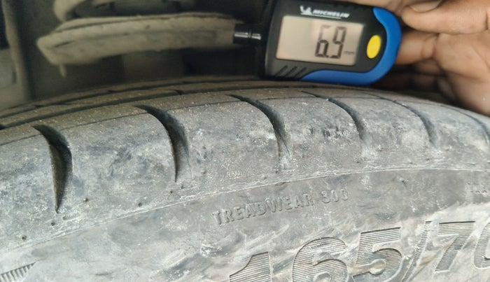 2016 Tata Tiago XM DIESEL, Diesel, Manual, 1,63,144 km, tyre