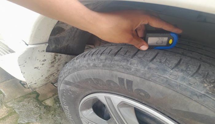 2012 Mahindra Scorpio SLE BS-III, Diesel, Manual, 1,68,706 km, tyre