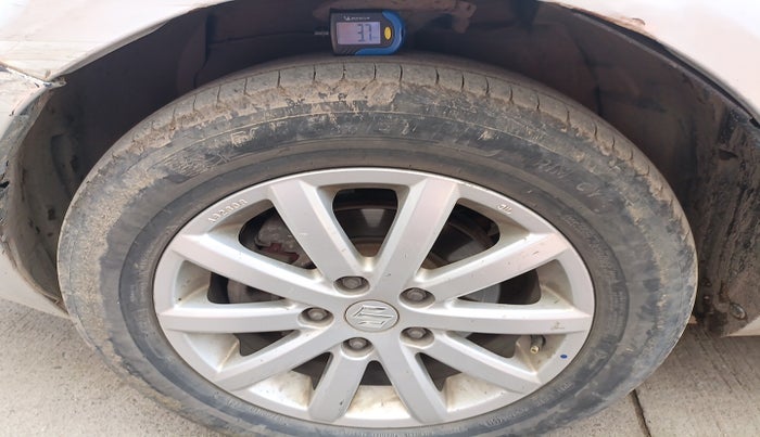 2013 Maruti SX4 ZDI, Diesel, Manual, 62,517 km, tyre