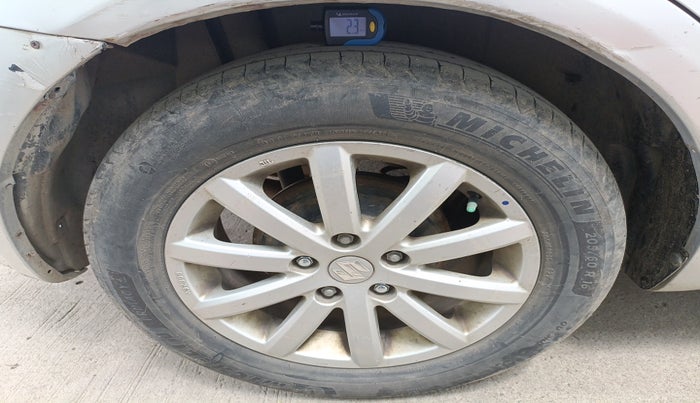 2013 Maruti SX4 ZDI, Diesel, Manual, 62,517 km, tyre