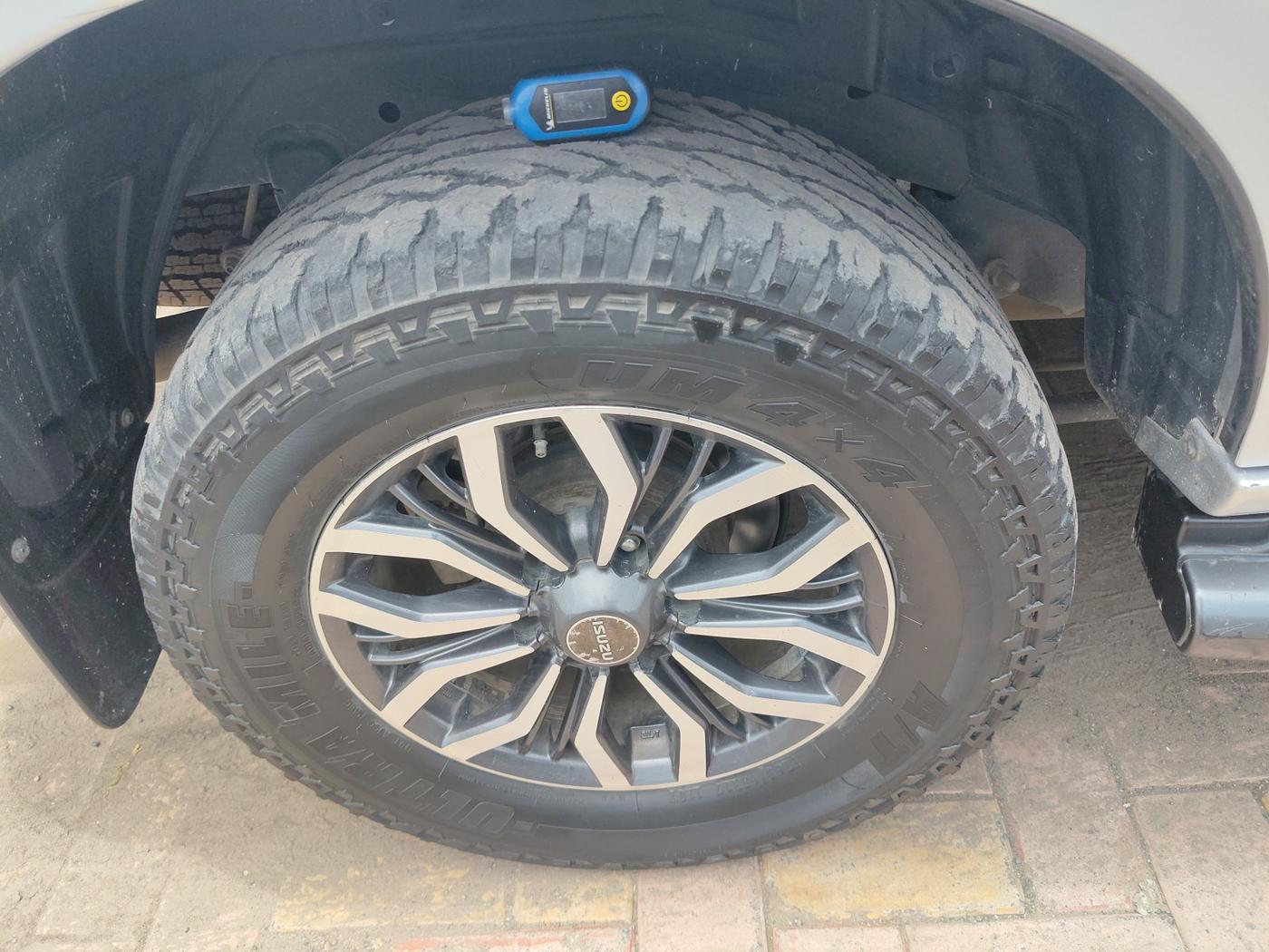 2018 ISUZU MU-X 4x2 AT, Diesel, Automatic, 1,07,076 km, tyre