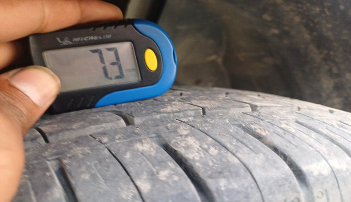 2020 Renault TRIBER RXZ AMT, Petrol, Automatic, 58,594 km, tyre