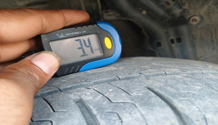 2020 Renault TRIBER RXZ AMT, Petrol, Automatic, 58,594 km, tyre