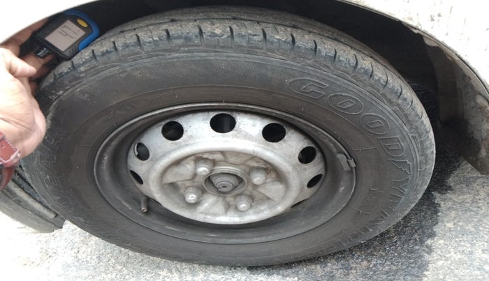 2012 Hyundai Eon D-LITE+, Petrol, Manual, 78,173 km, tyre