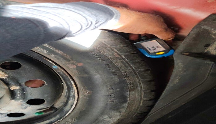 2018 Maruti Swift VXI AMT, Petrol, Automatic, 94,587 km, tyre