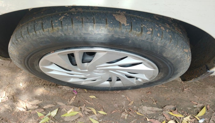 2019 Maruti Ertiga VXI SHVS, Petrol, Manual, 38,515 km, tyre