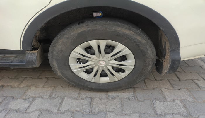 2017 Mahindra Xylo H4 BS IV, Diesel, Manual, 1,74,681 km, tyre