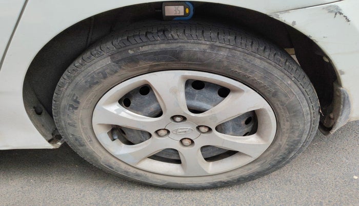 2012 Hyundai Verna FLUIDIC 1.4 CRDI EX, Diesel, Manual, 1,61,855 km, tyre