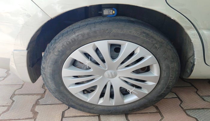 2015 Maruti Ertiga VDI ABS, Diesel, Manual, 2,06,847 km, tyre