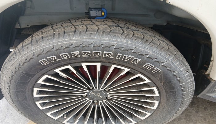 2018 Mahindra Scorpio S7, Diesel, Manual, 98,758 km, tyre