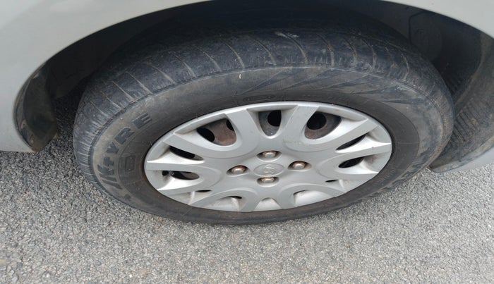 2010 Hyundai i20 MAGNA 1.2, Petrol, Manual, 67,300 km, tyre