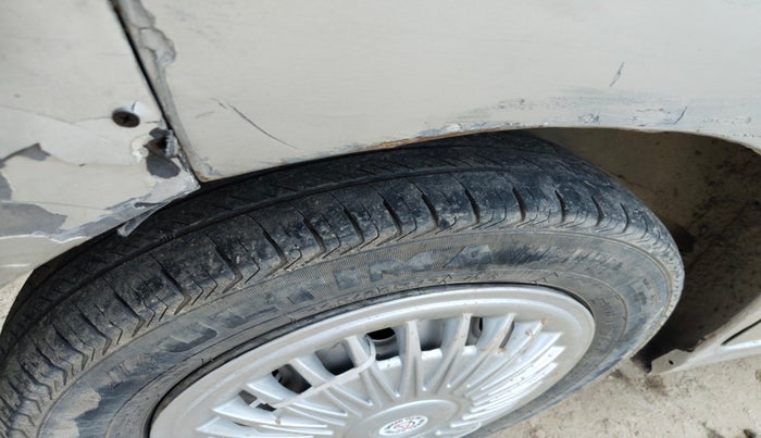 2015 Maruti Wagon R 1.0 LXI, Petrol, Manual, 97,161 km, tyre