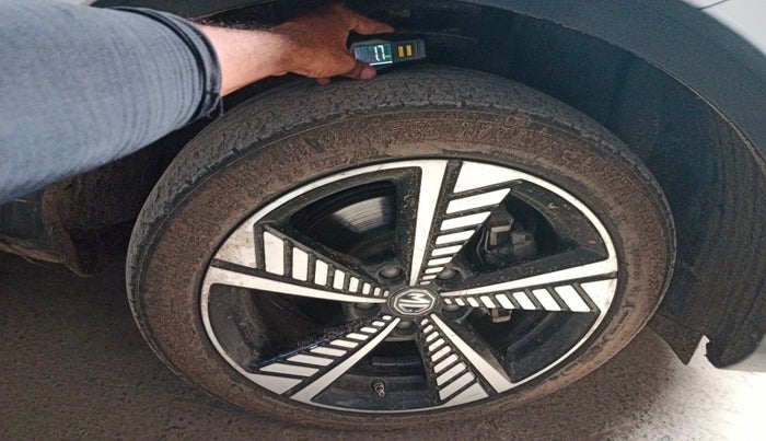 2020 MG ZS EV EXCLUSIVE, Electric, Automatic, 1,39,444 km, tyre