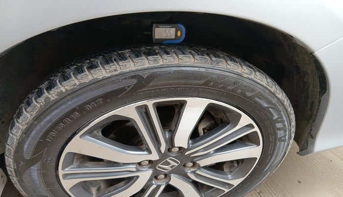 2022 Honda City 1.5L I-VTEC V MT 4TH GEN, Petrol, Manual, 19,500 km, tyre