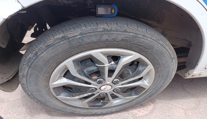 2013 Maruti Wagon R 1.0 LXI, Petrol, Manual, 60,631 km, tyre
