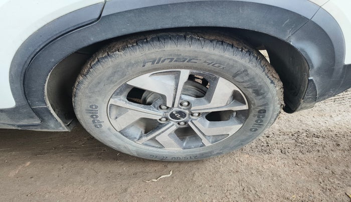 2022 KIA SONET HTX 1.5 AT, Diesel, Automatic, 65,419 km, tyre