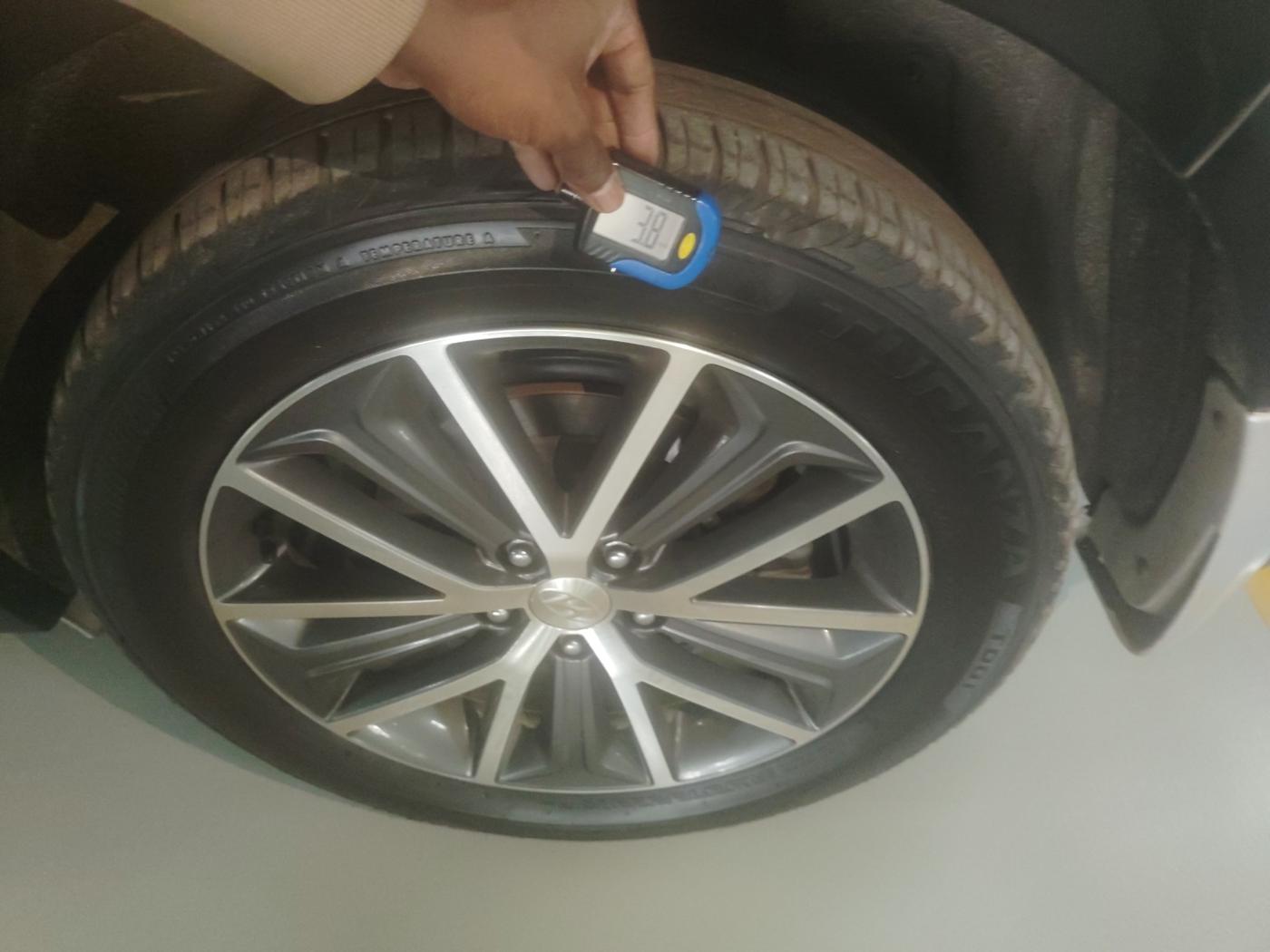 2017 Hyundai Tucson GLS 2WD AT DIESEL, Diesel, Automatic, 59,847 km, tyre