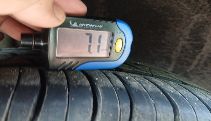 2017 Maruti Vitara Brezza ZDI PLUS DUAL TONE, Diesel, Manual, 73,840 km, tyre