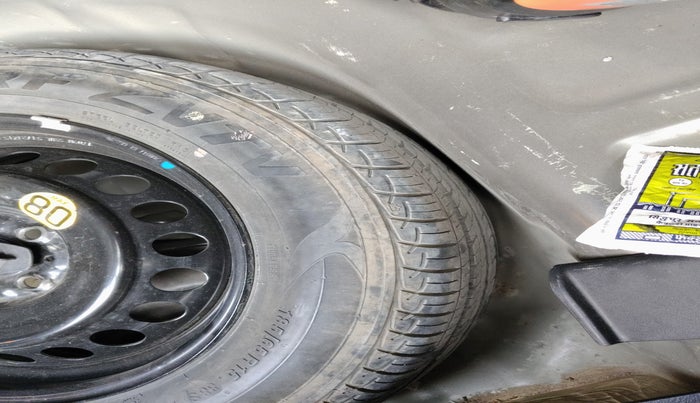 2017 Maruti Baleno ALPHA DIESEL 1.3, Diesel, Manual, 81,418 km, tyre