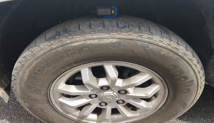 2016 Mahindra TUV300 T8 AMT, Diesel, Automatic, 86,285 km, tyre