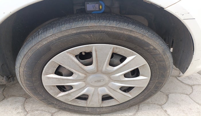 2013 Ford Figo ZXI 1.2 PETROL, Petrol, Manual, 45,026 km, tyre