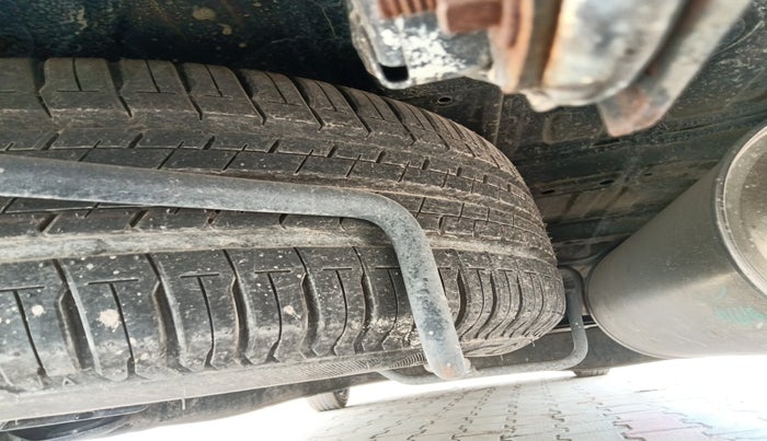 2021 Maruti Ertiga VXI SHVS, Petrol, Manual, 13,027 km, tyre