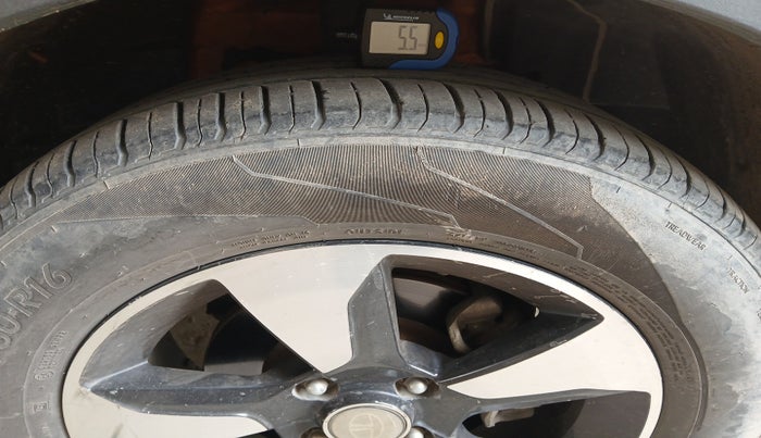 2018 Tata NEXON XZA PLUS DIESEL, Diesel, Automatic, 63,992 km, tyre