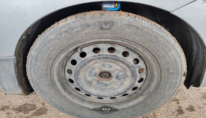 2017 Maruti Celerio VXI (O) CNG, Petrol, Manual, 80,826 km, tyre