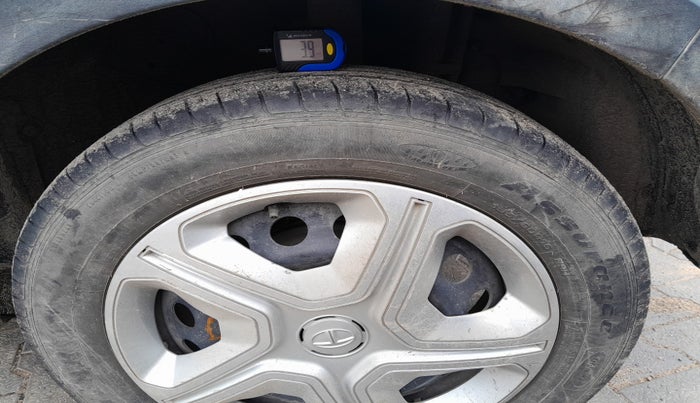 2021 Tata NEXON XM SUNROOF PETROL, Petrol, Manual, 65,707 km, tyre