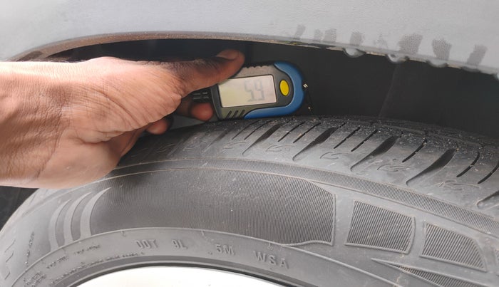 2023 KIA SONET HTK PLUS 1.2, Petrol, Manual, 11,783 km, tyre