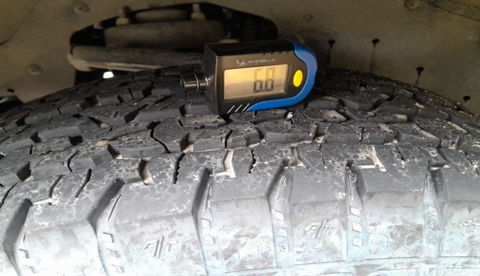 2024 Mahindra Thar Roxx  AX7 L Petrol AT 2WD, Petrol, Automatic, 3,824 km, tyre