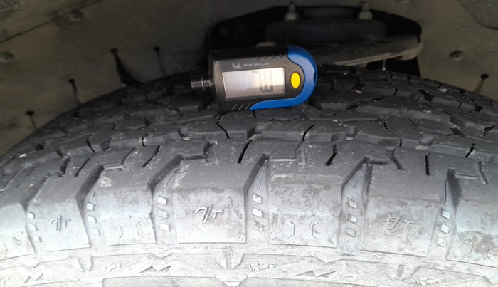 2024 Mahindra Thar Roxx  AX7 L Petrol AT 2WD, Petrol, Automatic, 3,824 km, tyre