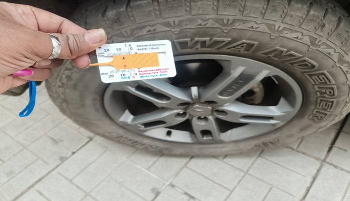 2023 Mahindra Thar LX P 2WD AT HT, Petrol, Automatic, 11,214 km, tyre