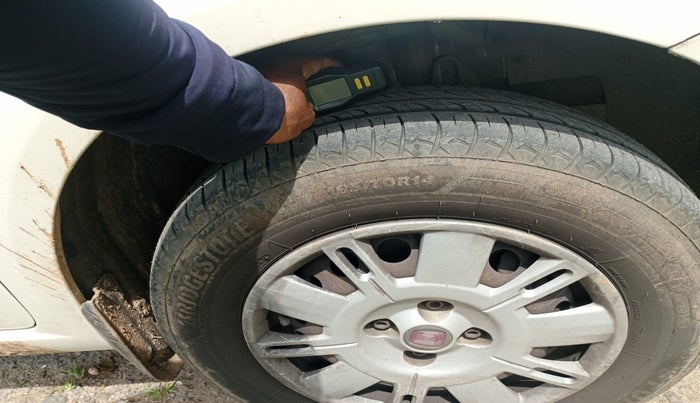 2014 Fiat Grand Punto Active Multijet 1.3, Diesel, Manual, 1,85,959 km, tyre