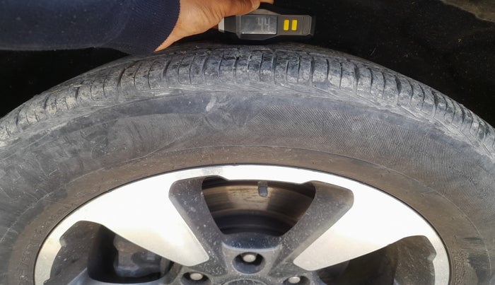 2019 Mahindra ALTURAS G4 4WD AT, Diesel, Automatic, 37,116 km, tyre