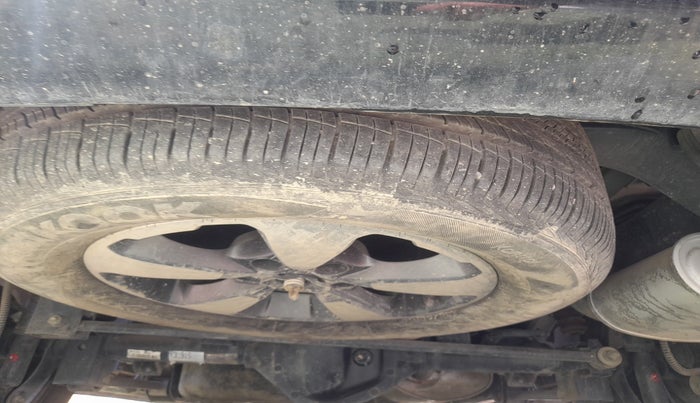2019 Mahindra ALTURAS G4 4WD AT, Diesel, Automatic, 37,116 km, tyre