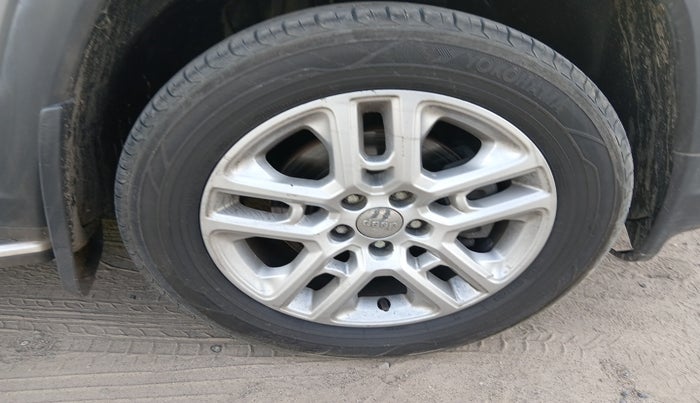 2018 Jeep Compass LIMITED (O) 2.0 DIESEL, Diesel, Manual, 1,39,280 km, tyre