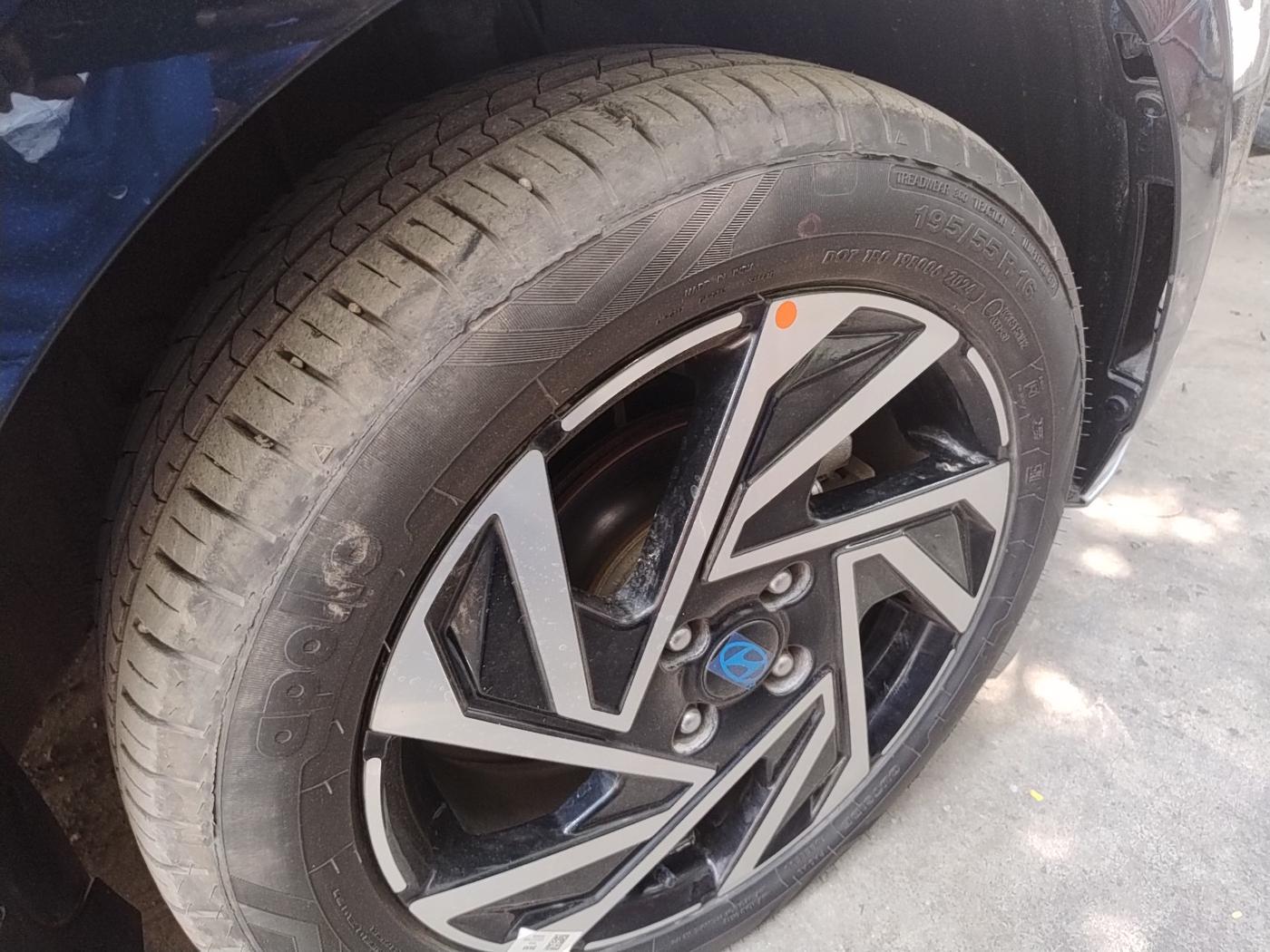 2024 Hyundai NEW I20 ASTA (O) 1.2 IVT, Petrol, Automatic, 6,359 km, tyre