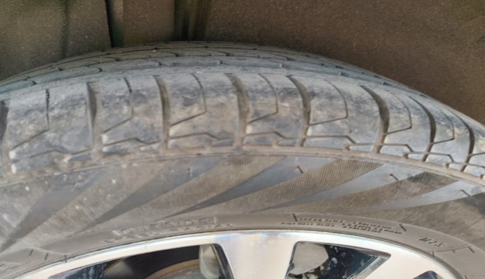 2022 Maruti S Cross ALPHA AT1.5, Petrol, Automatic, 6,459 km, tyre