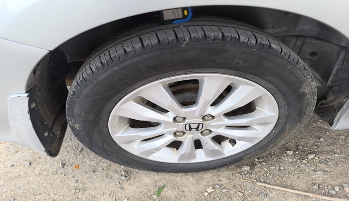 2012 Honda City 1.5L I-VTEC V MT, Petrol, Manual, 1,55,000 km, tyre