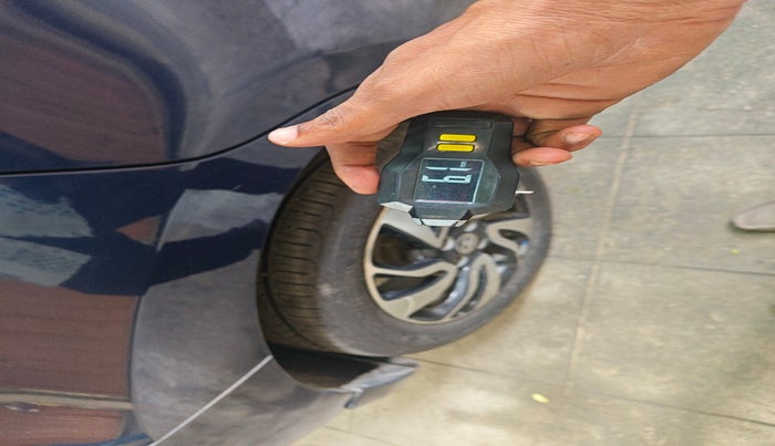 2019 Toyota Glanza G, Petrol, Manual, 74,698 km, tyre