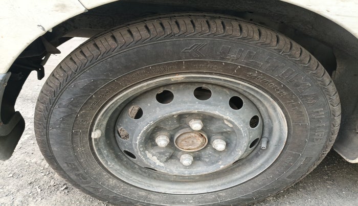 2015 Hyundai Eon D-LITE+, Petrol, Manual, 89,446 km, tyre