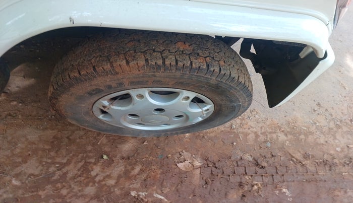 2017 Mahindra Bolero POWER PLUS ZLX, Diesel, Manual, 1,06,048 km, tyre