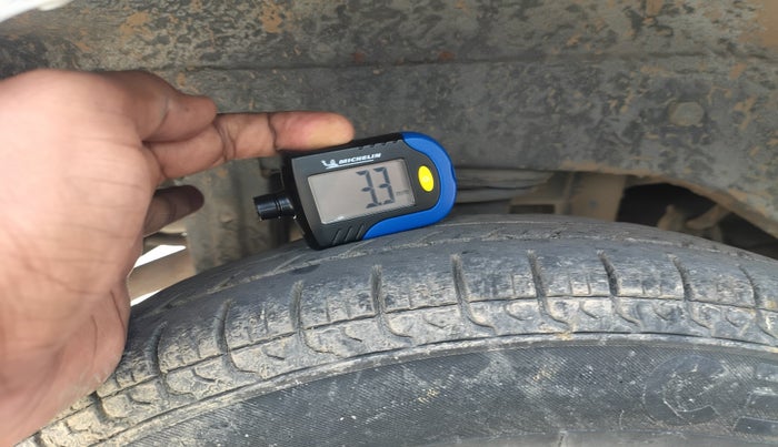 2012 Maruti Alto 800 LXI, Petrol, Manual, 1,20,516 km, tyre